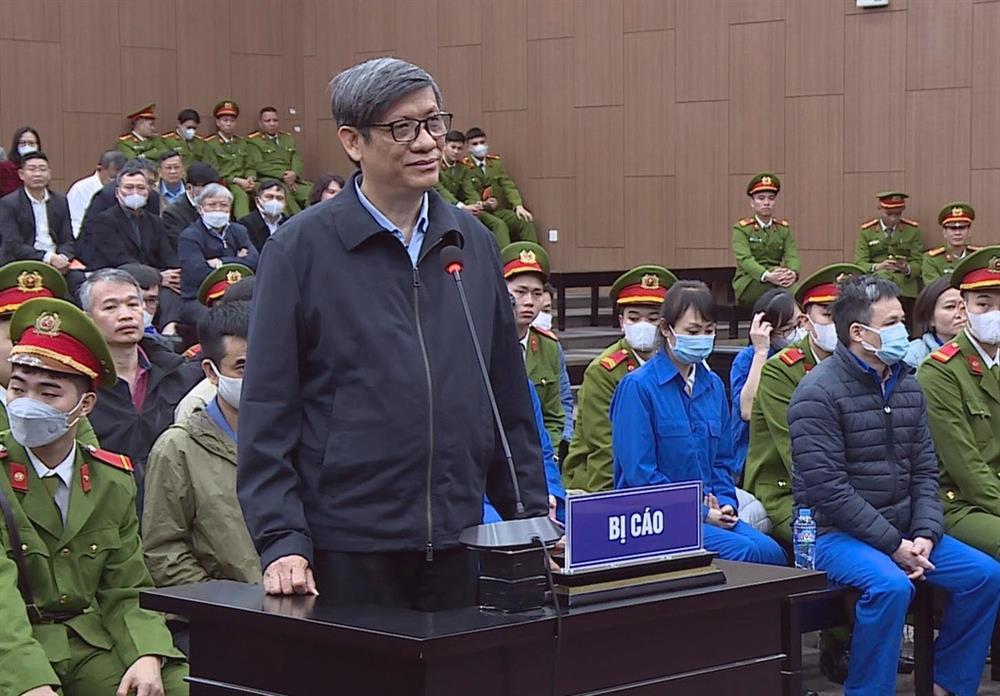 Cựu Bộ trưởng Nguyễn Thanh Long mắc chứng bệnh bong đáy võng mạc